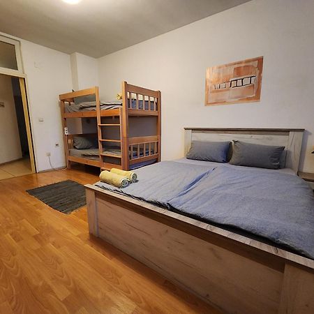 City Park Apartments Pristina Eksteriør billede